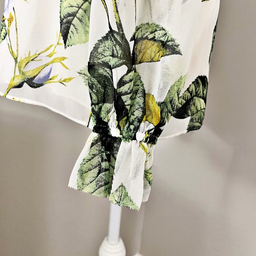 NEW White House Black Market WHBM Romantic Chiffon Floral Blouse - Picture 7 of 9